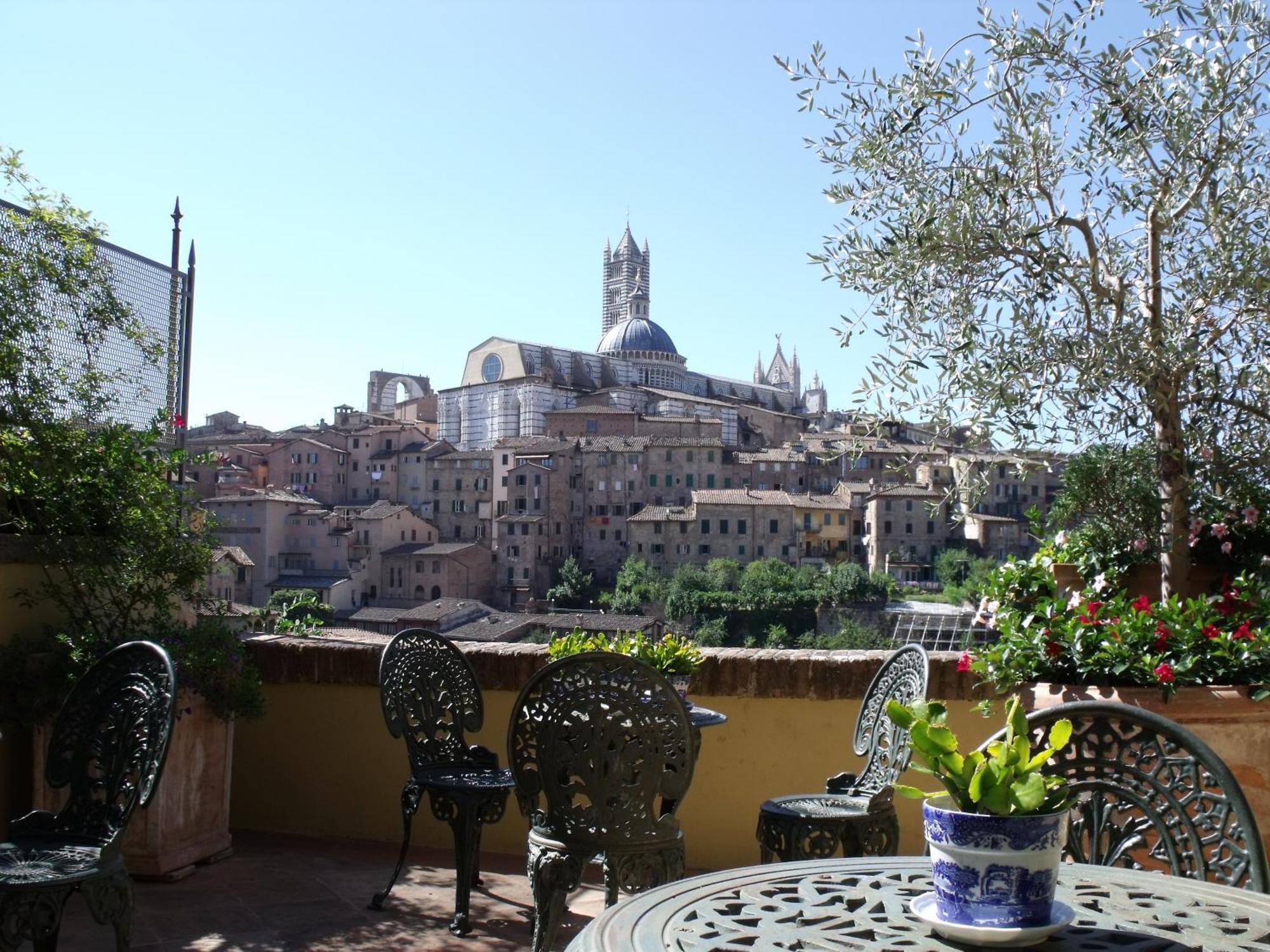 Residenza D'Epoca Campo Regio Relais Bed and Breakfast Siena Exteriör bild